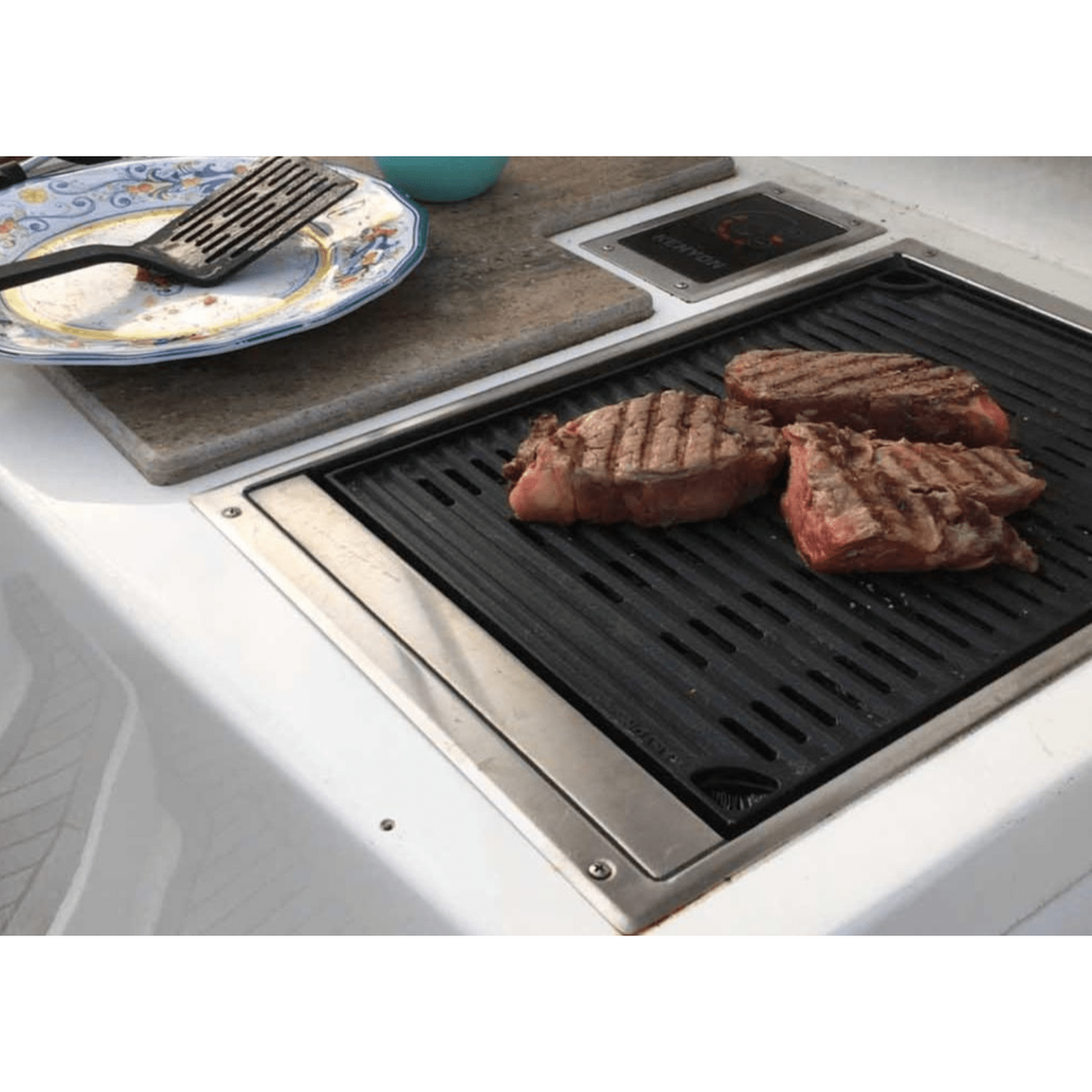 Kenyon Frontier 18-Inch Built-In Electric Grill - 120V Single Burner with Remote Control