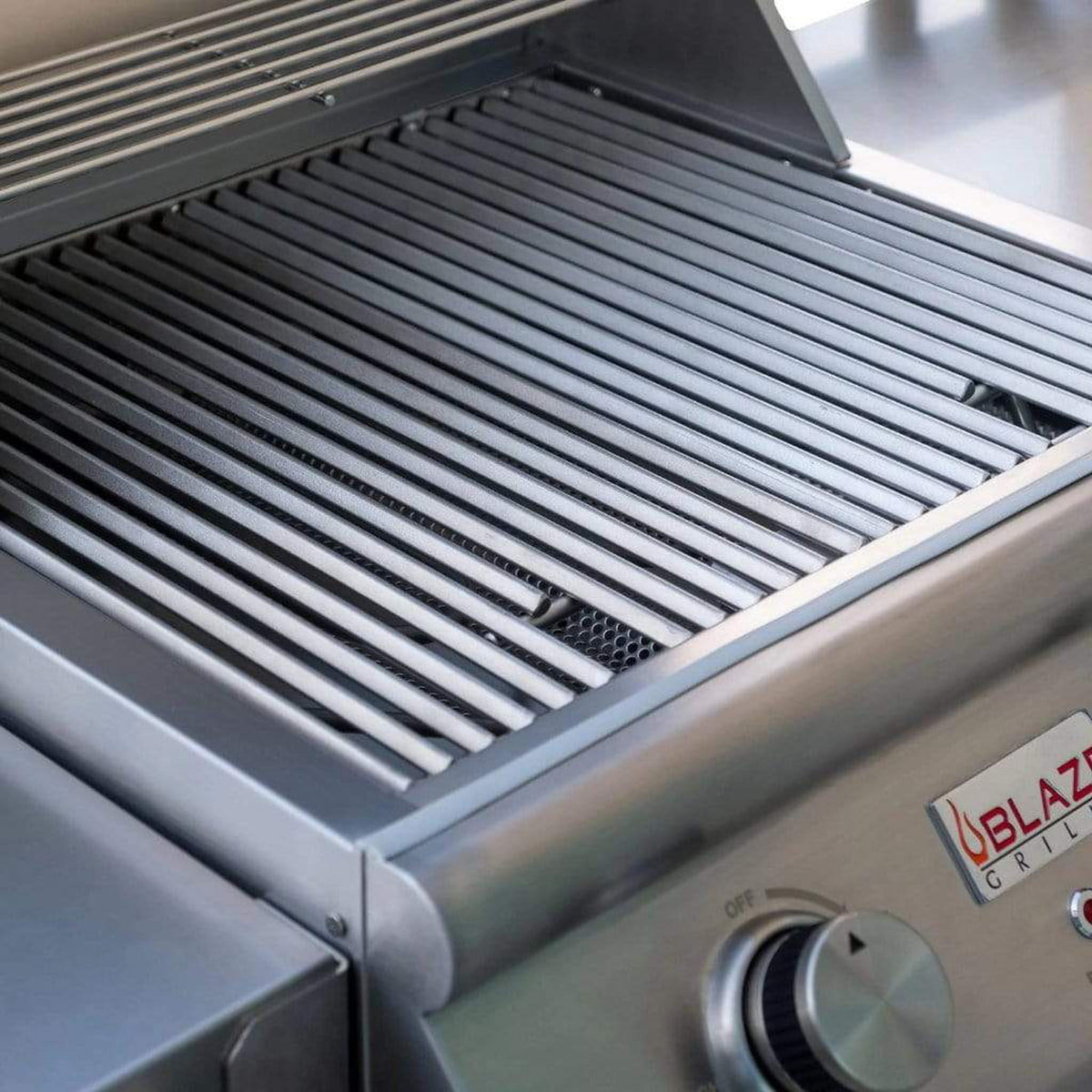 Blaze 21-Inch Portable 1500W Electric Tabletop Grill for Outdoor Cooking