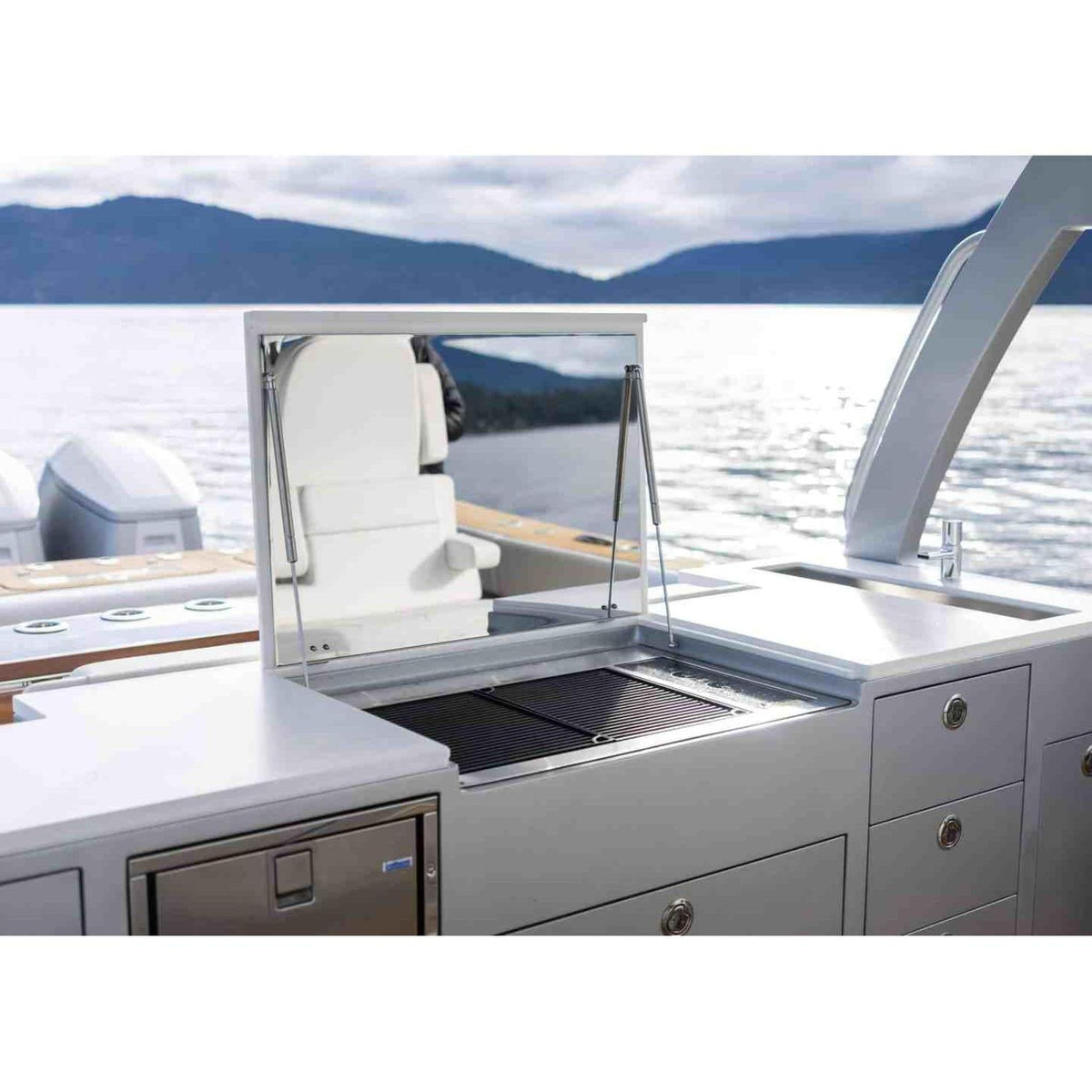 Kenyon Texan 30-Inch Built-In Electric Grill - 2-Burner, 208V, Touch Control