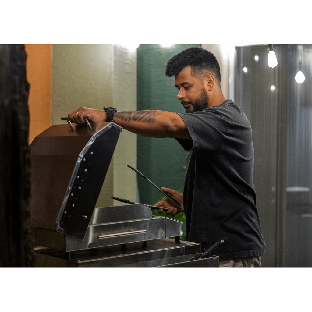 Kenyon G2 27-Inch 120V Portable Electric Grill with Integrated Stand