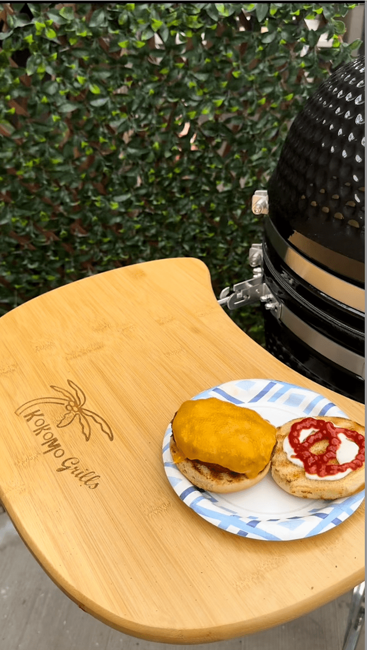 KoKoMo Grills 21-inch Ceramic Kamado BBQ Grill view 2