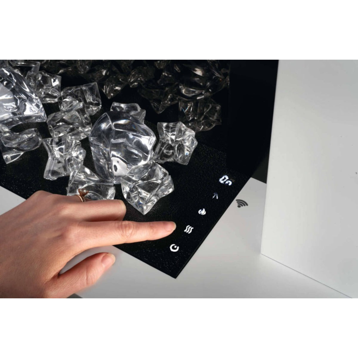 Napoleon Stylus Cara Elite Connected Wall Hanging Electric Fireplace (Model NEFP32-5019W-IOT)